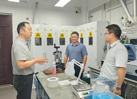 e9d3074a638851cff26fcaa71383236