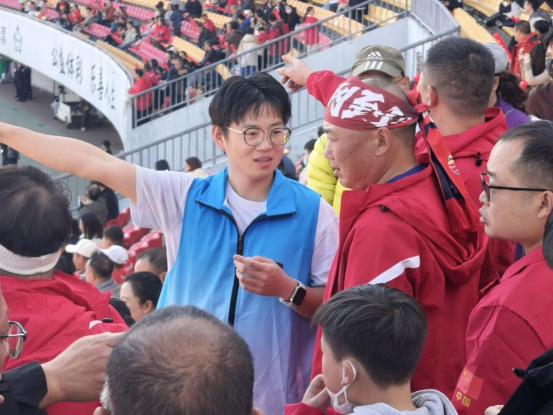 绿茵燃动雁城，志愿护航湘超｜我校青年志愿者协会圆满完成2026湘超联赛衡阳赛区志愿服务