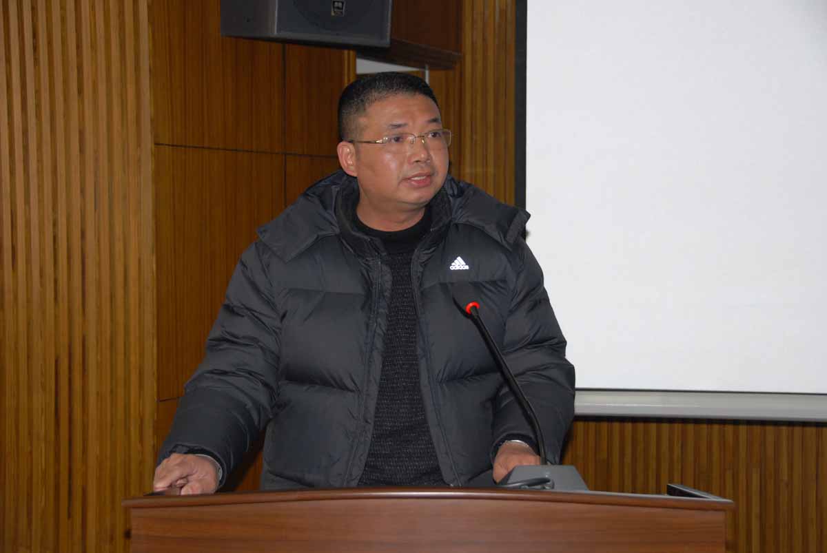 副院长刘俊学作述职报告